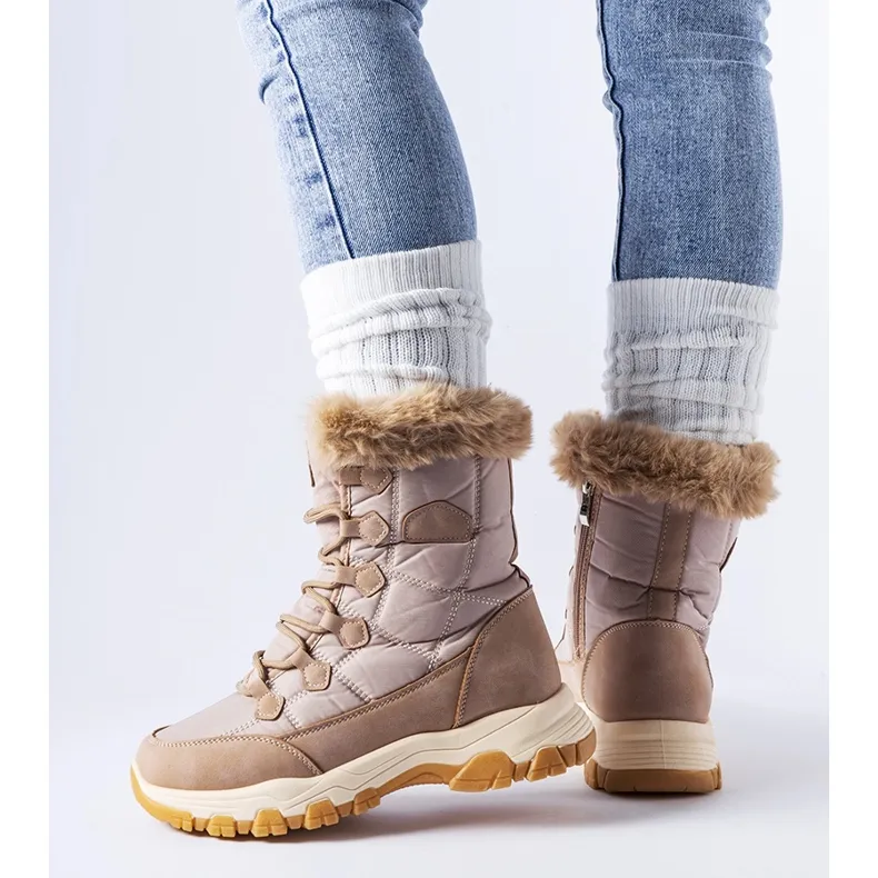 Beige insulated lace-up snow boots by Albaneto