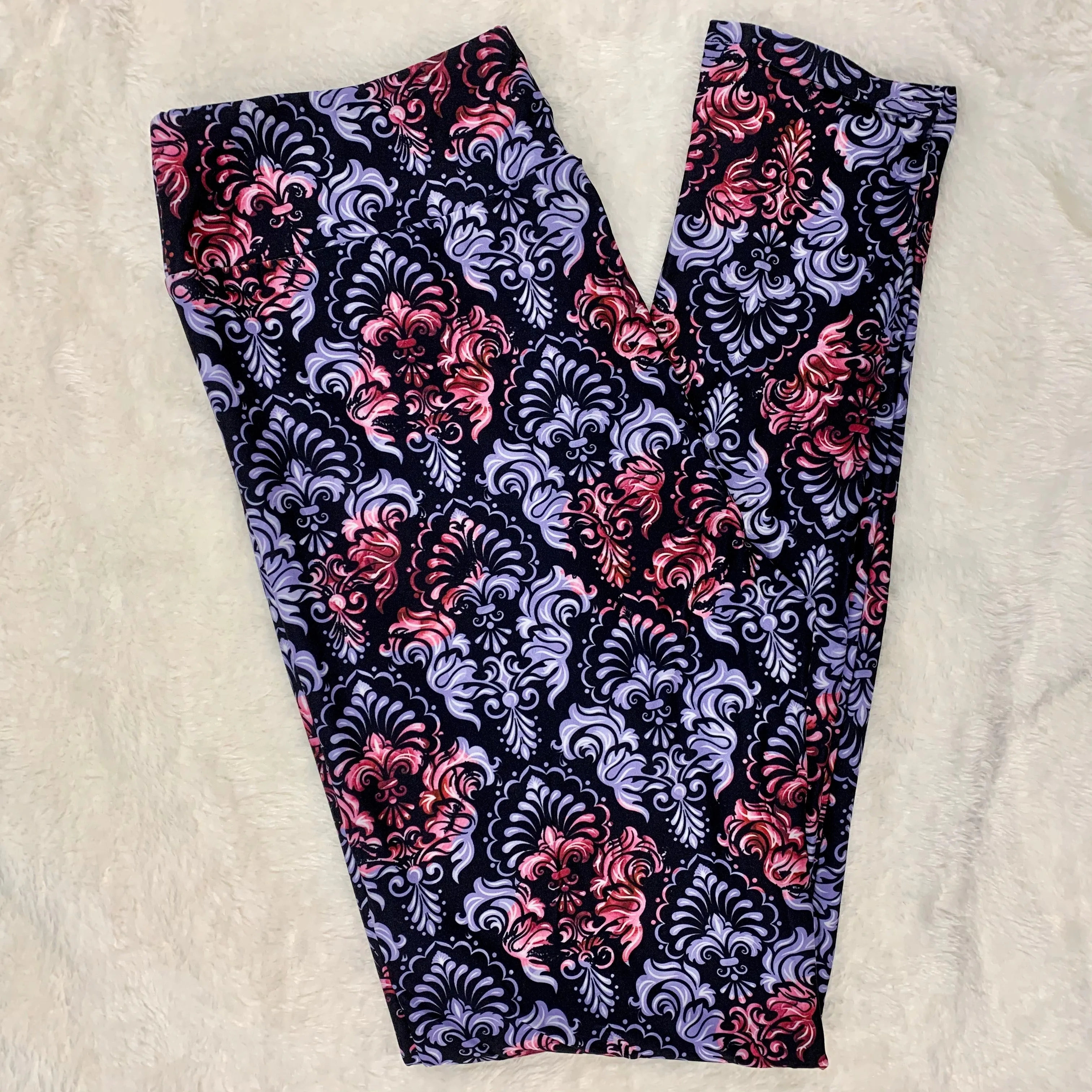 Colorful Damask Soft Leggings