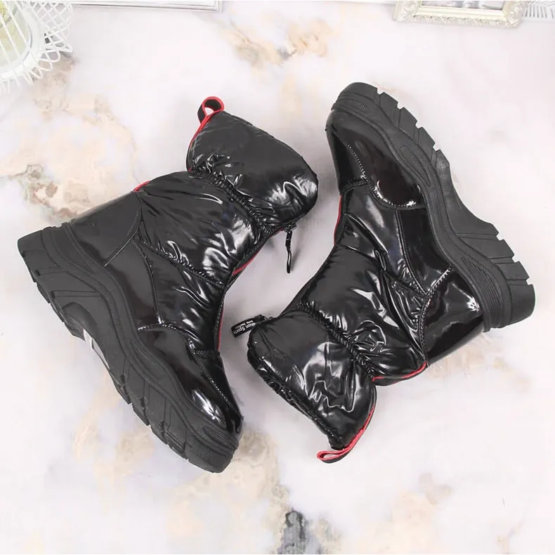 Women's snow boots on the black Filippo platform