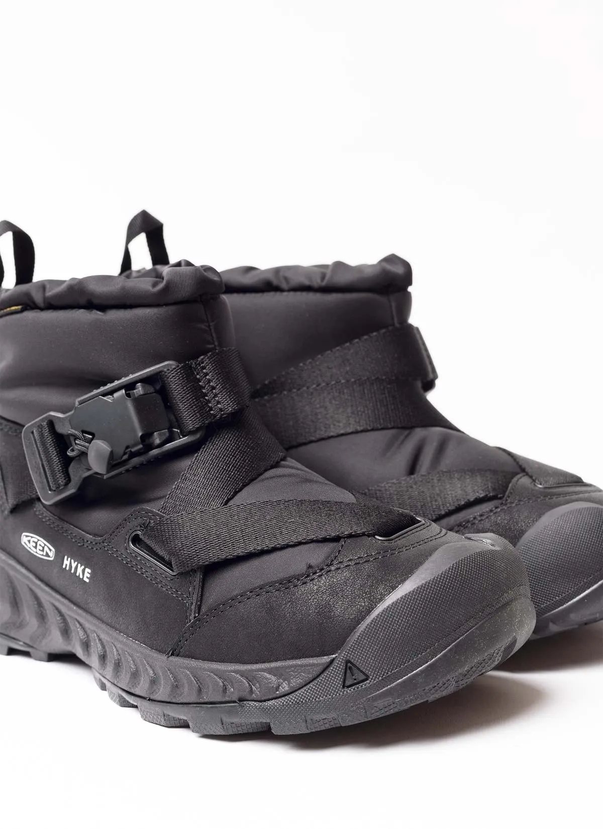 X HYKE HOODZERRA NXIS WATERPROOF BOOTS - Black