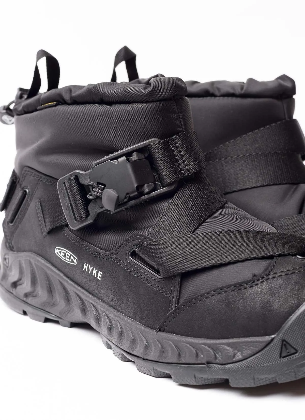 X HYKE HOODZERRA NXIS WATERPROOF BOOTS - Black